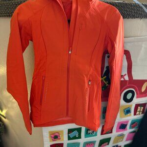 Lululemon Break a Trail Lightweight Hooded Jacket Autumn RED